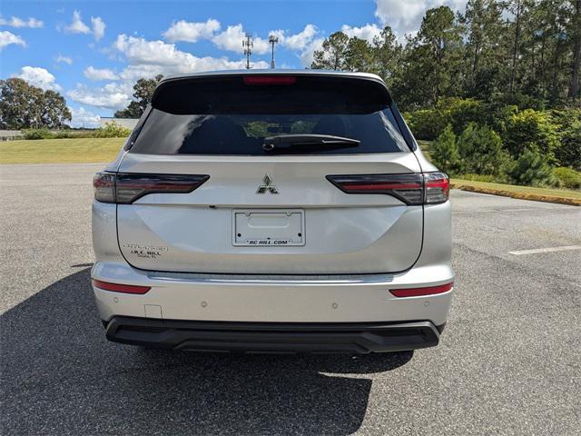 new 2025 Mitsubishi Outlander car, priced at $26,855