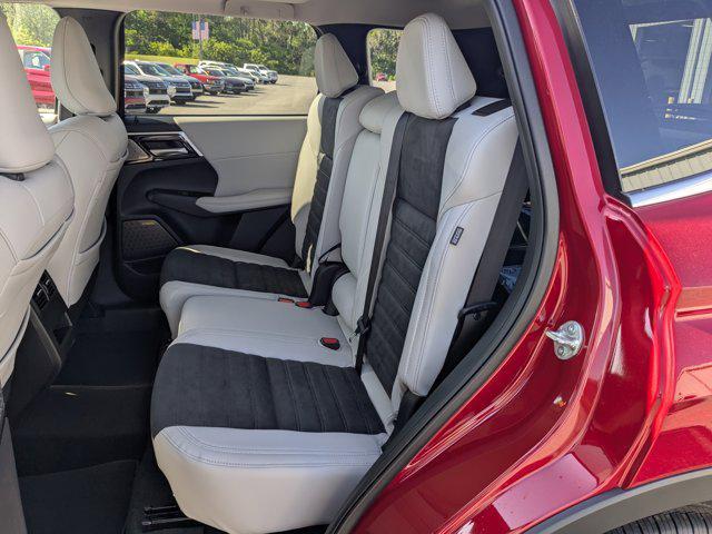 new 2025 Mitsubishi Outlander car, priced at $34,915