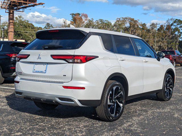 new 2024 Mitsubishi Outlander car, priced at $30,210