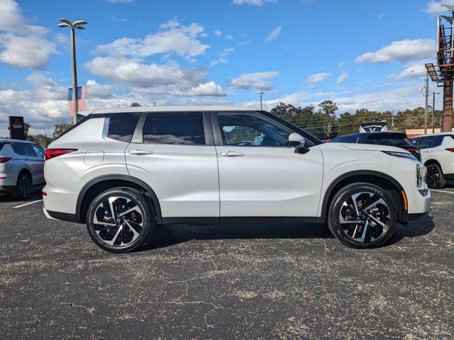 new 2024 Mitsubishi Outlander car, priced at $30,210