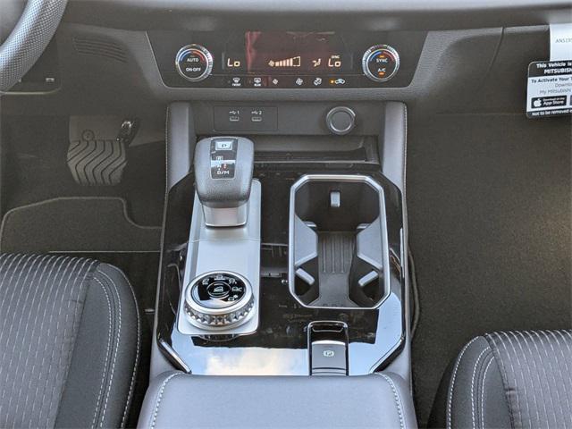 new 2025 Mitsubishi Outlander car, priced at $27,392