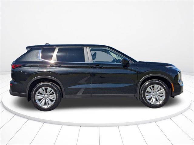 new 2025 Mitsubishi Outlander car, priced at $27,392