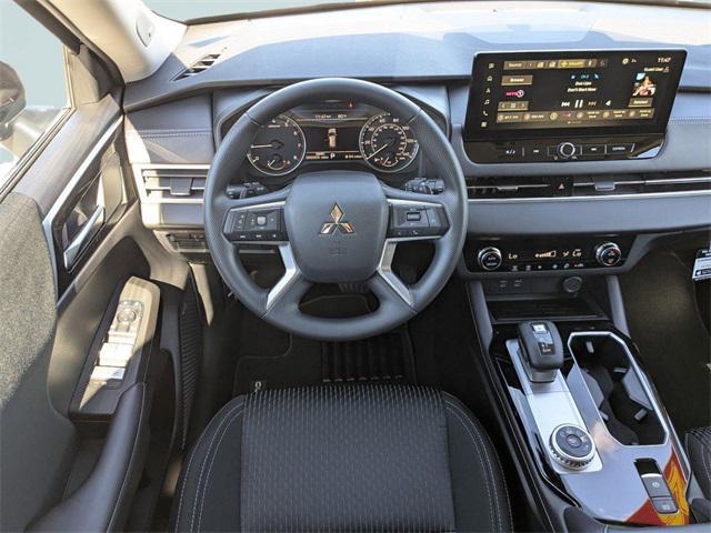 new 2025 Mitsubishi Outlander car, priced at $27,392