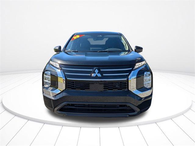 new 2025 Mitsubishi Outlander car, priced at $27,392
