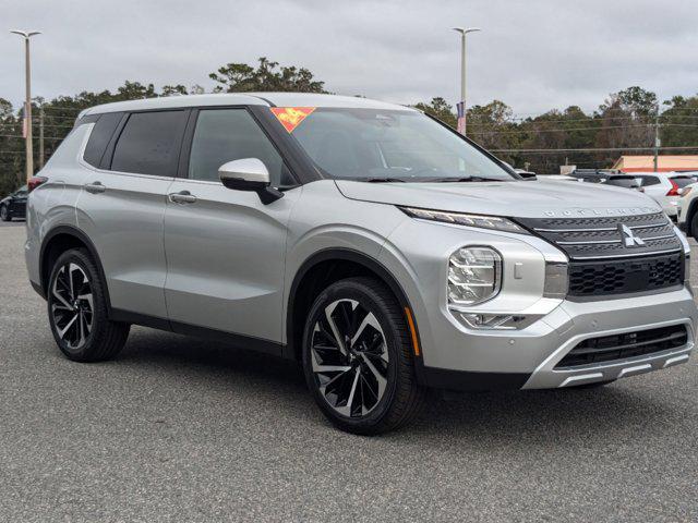 new 2024 Mitsubishi Outlander car, priced at $29,615