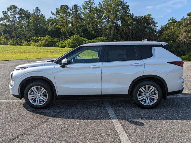 new 2024 Mitsubishi Outlander car, priced at $27,370