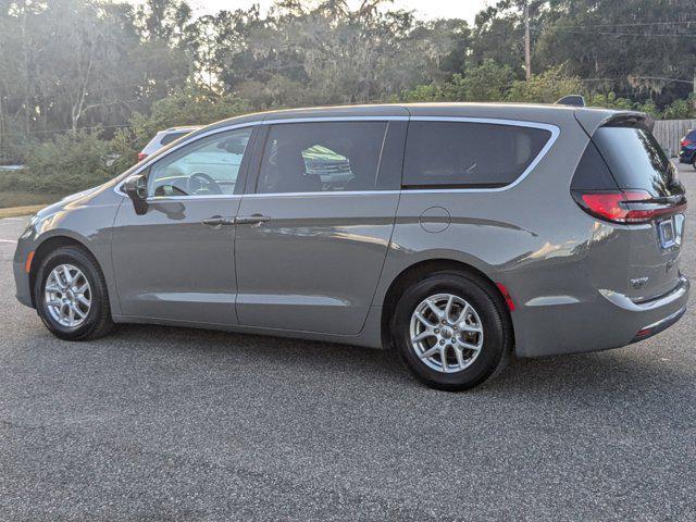 used 2023 Chrysler Pacifica car, priced at $20,920