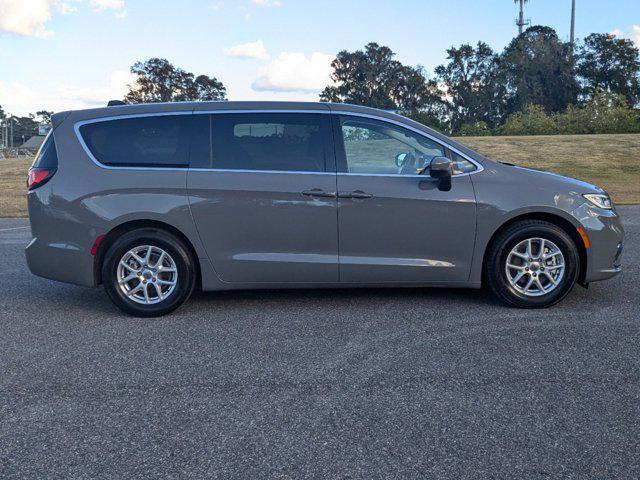 used 2023 Chrysler Pacifica car, priced at $20,920