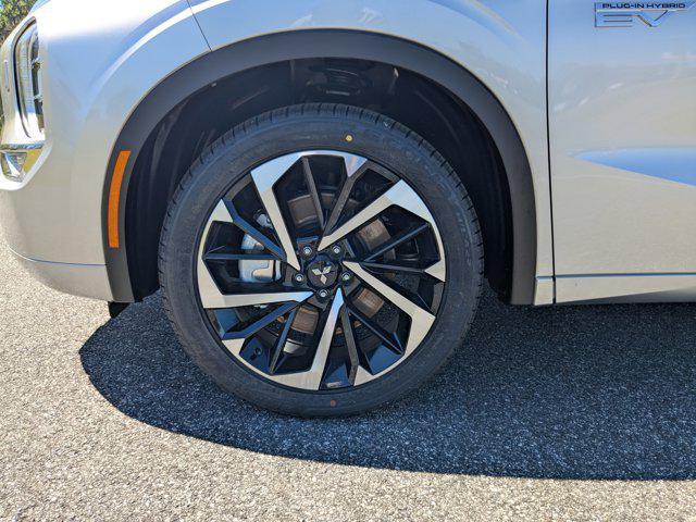 new 2025 Mitsubishi Outlander PHEV car, priced at $39,300