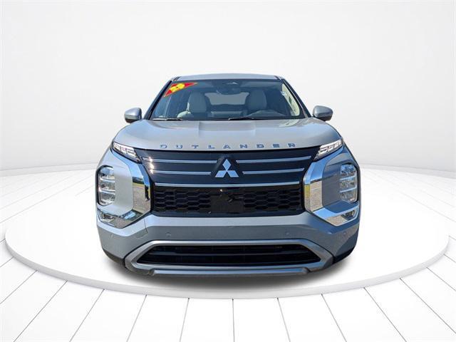 new 2025 Mitsubishi Outlander car, priced at $30,299