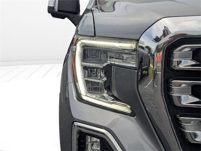 used 2022 GMC Sierra 1500 car, priced at $31,900