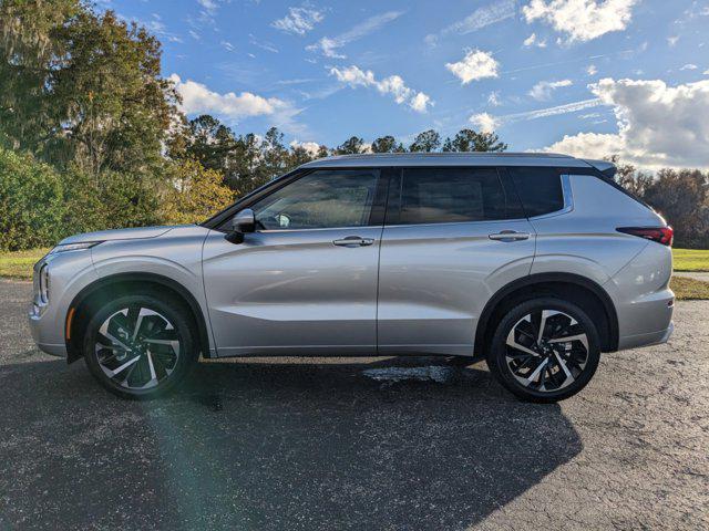 new 2024 Mitsubishi Outlander car, priced at $32,010