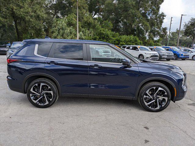 new 2024 Mitsubishi Outlander car, priced at $27,315