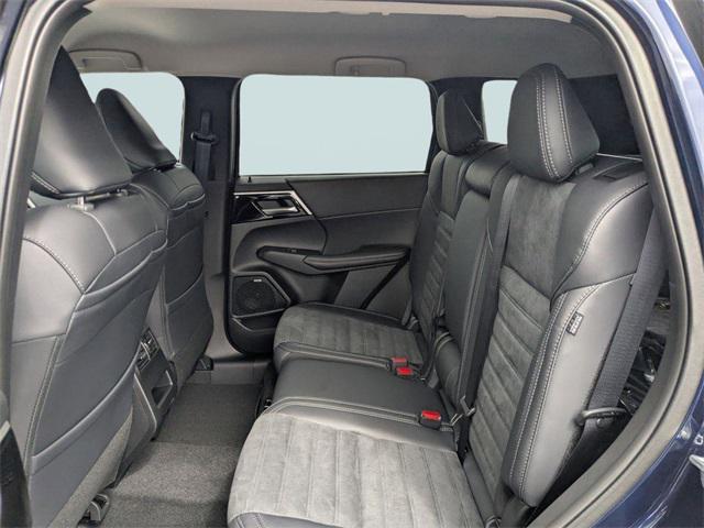 new 2025 Mitsubishi Outlander car, priced at $30,996