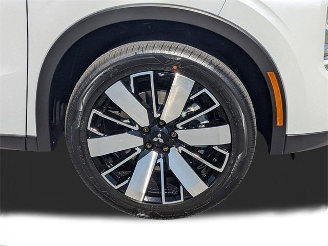new 2025 Mitsubishi Outlander car, priced at $30,463