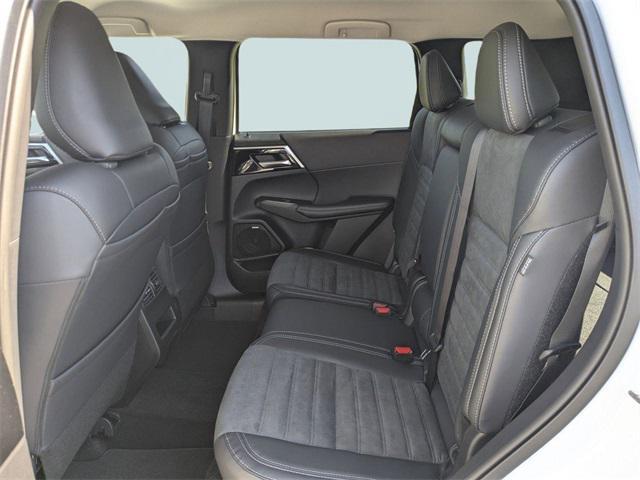 new 2025 Mitsubishi Outlander car, priced at $30,463