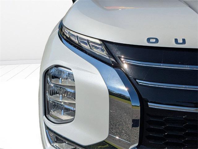 new 2025 Mitsubishi Outlander car, priced at $30,463