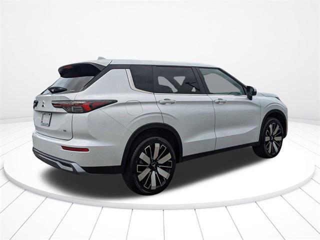 new 2025 Mitsubishi Outlander car, priced at $31,701