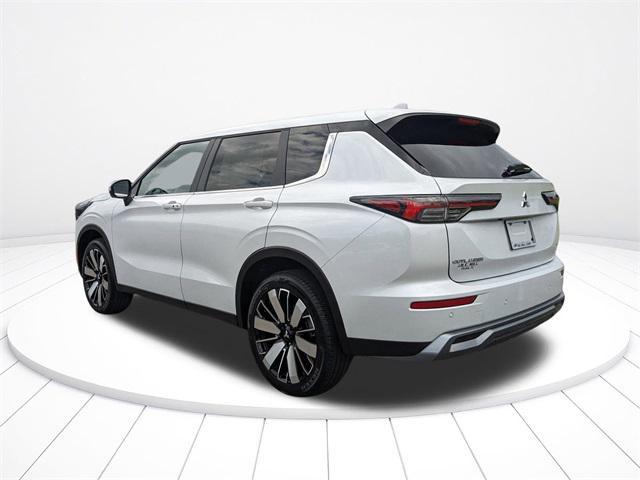 new 2025 Mitsubishi Outlander car, priced at $32,340