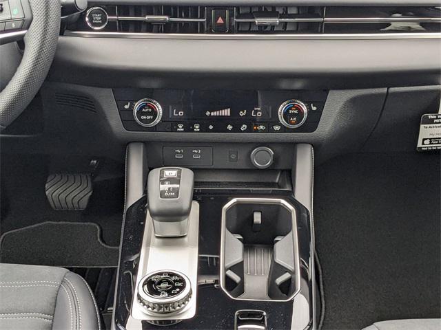 new 2025 Mitsubishi Outlander car, priced at $31,701