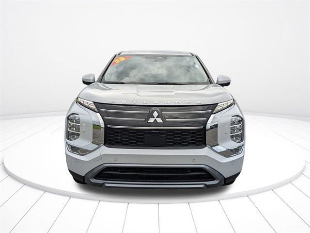 new 2025 Mitsubishi Outlander car, priced at $32,340