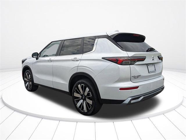 new 2025 Mitsubishi Outlander car, priced at $31,701