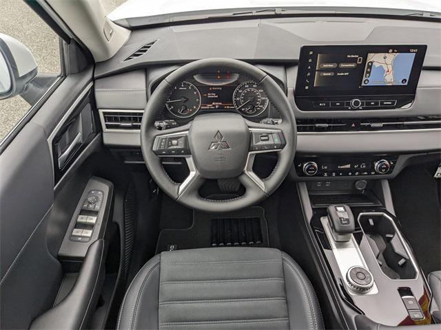 new 2025 Mitsubishi Outlander car, priced at $32,340