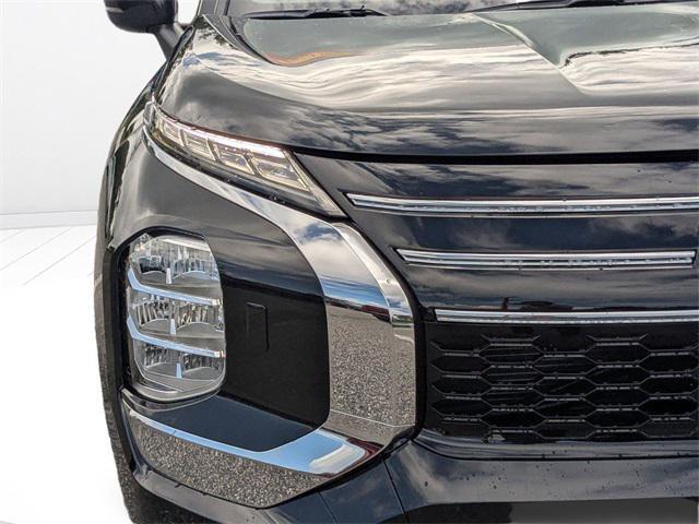 new 2025 Mitsubishi Outlander car, priced at $28,696