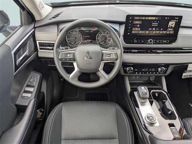 new 2025 Mitsubishi Outlander car, priced at $28,696