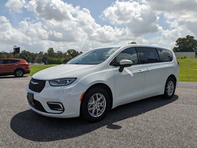 used 2023 Chrysler Pacifica car, priced at $21,413