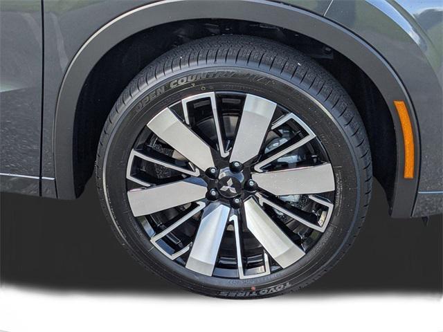 new 2025 Mitsubishi Outlander car, priced at $33,739