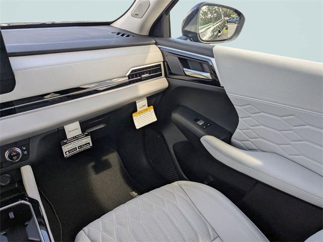 new 2025 Mitsubishi Outlander car, priced at $33,739