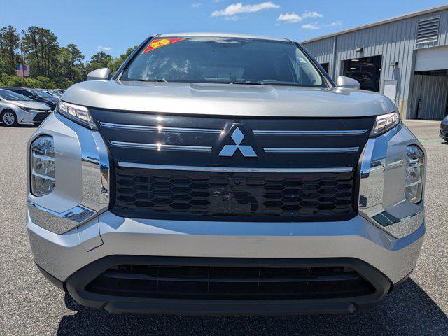 new 2025 Mitsubishi Outlander car, priced at $28,120