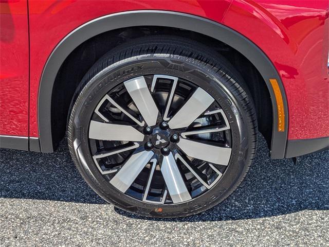 new 2025 Mitsubishi Outlander car, priced at $28,367