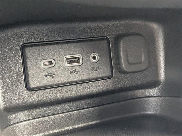 used 2020 Chevrolet Equinox car, priced at $14,900