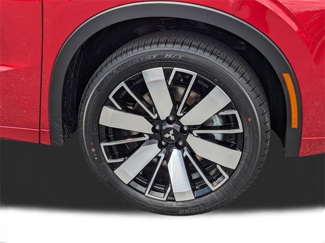 new 2025 Mitsubishi Outlander car, priced at $34,190