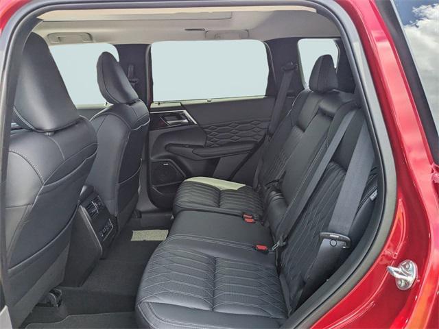 new 2025 Mitsubishi Outlander car, priced at $34,190