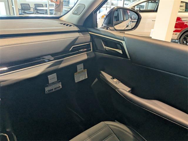new 2025 Mitsubishi Outlander car, priced at $41,065