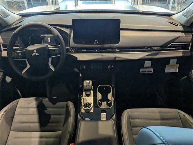 new 2025 Mitsubishi Outlander car, priced at $41,065