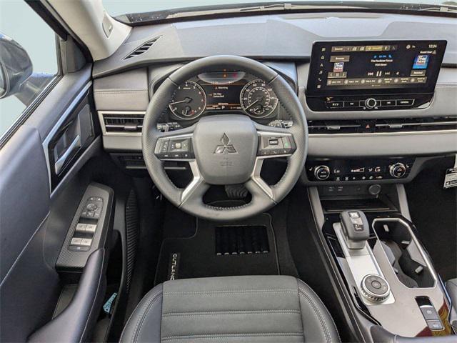 new 2025 Mitsubishi Outlander car, priced at $29,721