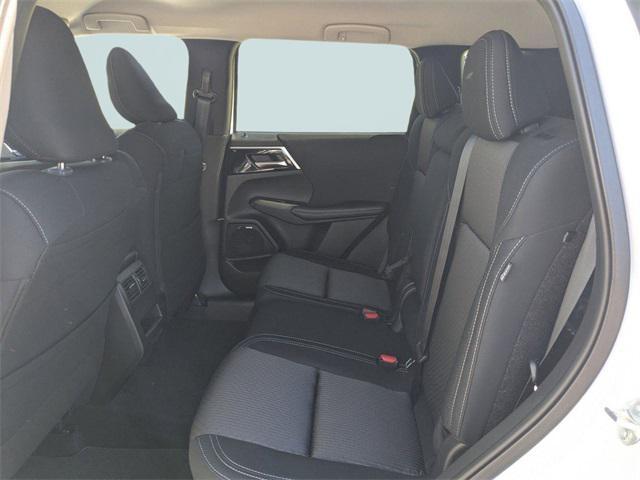 new 2025 Mitsubishi Outlander car, priced at $27,343