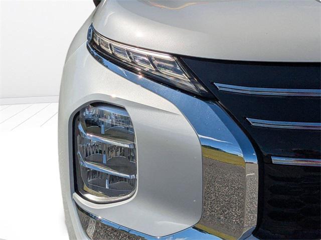 new 2025 Mitsubishi Outlander car, priced at $27,343