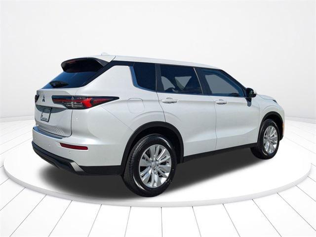 new 2025 Mitsubishi Outlander car, priced at $27,343