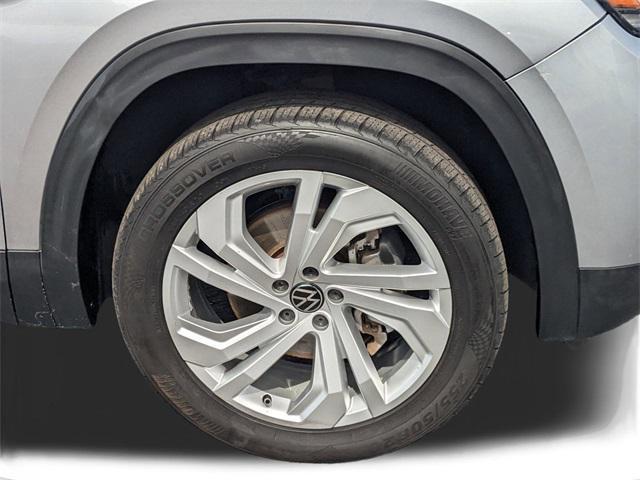 used 2021 Volkswagen Atlas car, priced at $14,600