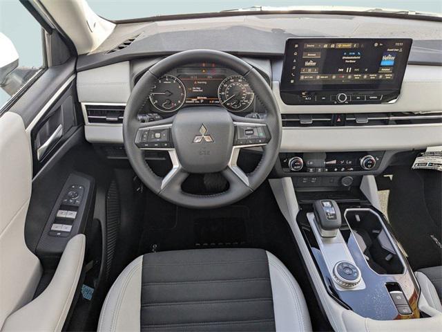 new 2025 Mitsubishi Outlander car, priced at $30,209