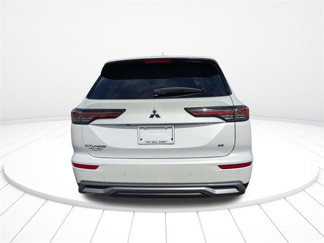 new 2025 Mitsubishi Outlander car, priced at $30,209