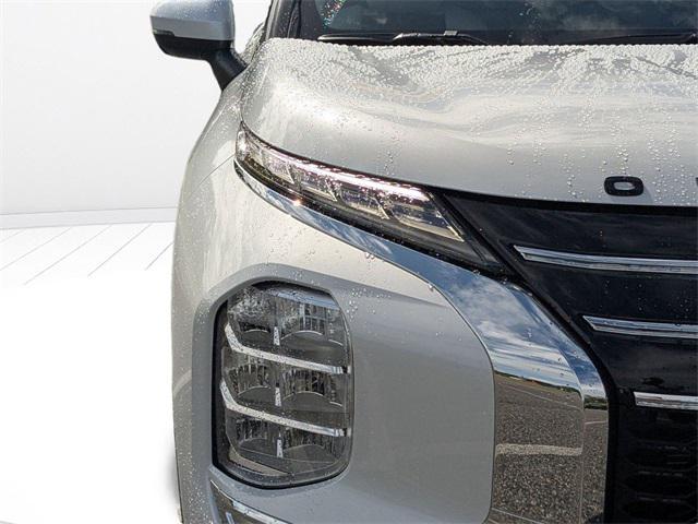 new 2025 Mitsubishi Outlander car, priced at $30,209