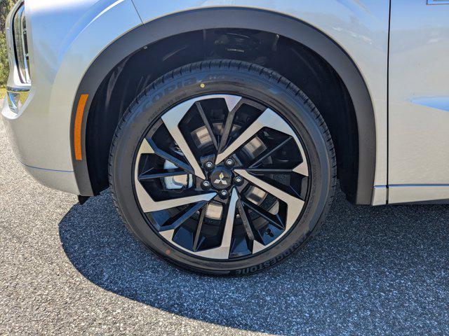 new 2025 Mitsubishi Outlander PHEV car, priced at $39,300