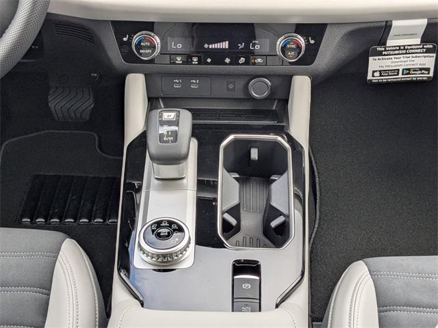 new 2025 Mitsubishi Outlander car, priced at $29,721