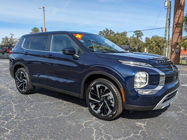 new 2024 Mitsubishi Outlander car, priced at $29,810